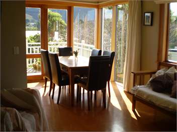 Sunny Elegant Villa - Dunedin