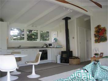 Bach No. 5 at Sunny Riversdale - Riversdale Beach Masterton 
