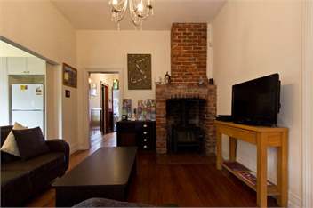 Brockworth Cottage - (Christchurch City and Country Cottages) - 