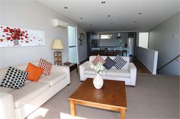 The Moorings Luxury Waterfront 1 Bedroom Apartment - Picton