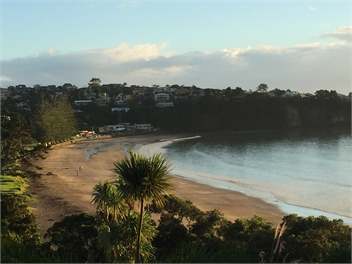 Luxury by the Sea - Auckland