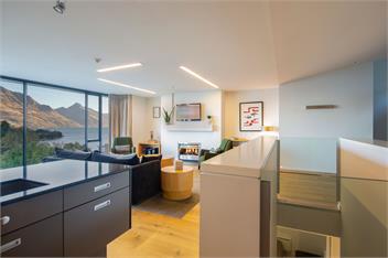 Panorama Dual Level Apartment - Queenstown