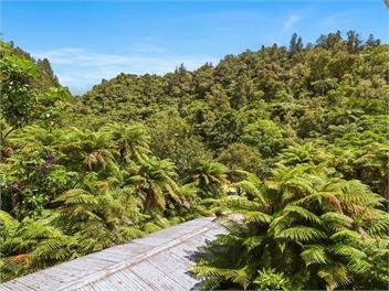Spacious Lake Tarawera Retreat – Ideal for Groups, Families & Team Getaways - Rotorua