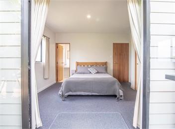 Le Bach - Akaroa