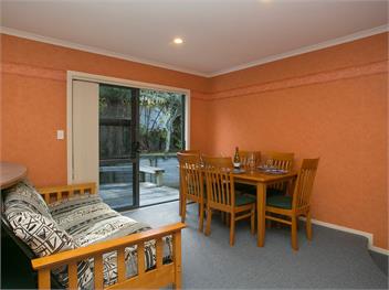 Laid Back on Lakewood (Bachcare) - Taupo Central