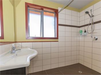 Modern Cottage Charm (Bachcare) - Albert Town
