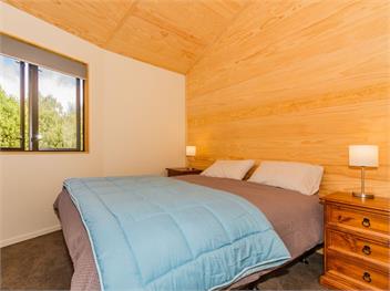 The Snowglobe (Bachcare) - Ohakune