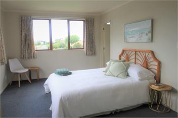 Kakariki by the Sea - Whangarei