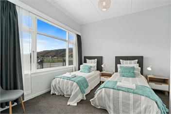 Lake Dunstan Cottage (Bachcare) - Cromwell