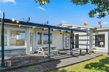 Kapiti Panorama (Bachcare) - Waikanae Beach