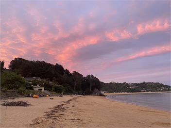 Rose's Kaiteriteri Bach - Kaiteriteri