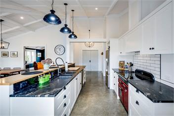 Modern Deluxe (Bachcare) - Havelock North
