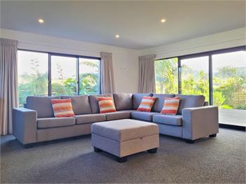 Hosts on the Coast Hillview Hideaway - Waihi Beach
