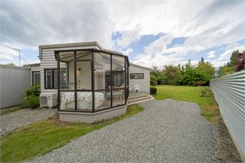 Ferg Escape (Bachcare) - Te Anau