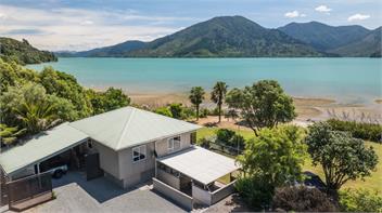 Linkwater Wonder (Bachcare) - Picton
