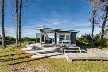 Mahanga Dunes Retreat (Bachcare) - Mahia