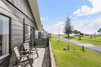 Reserve View Retreat (Bachcare) - Waihi Beach