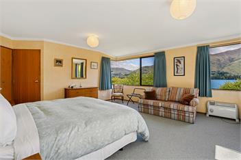 Lakeside Serenity (Bachcare) - Wanaka