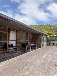 Absolute Lake Front, 23 Keitha Place -