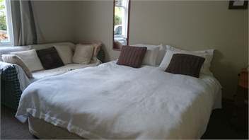 Sunny Elegant Villa - Dunedin
