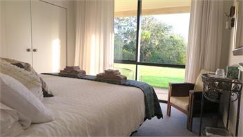Kaka Lodge (4 bedroom) at Kotare House - Auckland