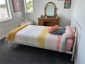 Fabulous large Bethlehem family home with pool - Tauranga