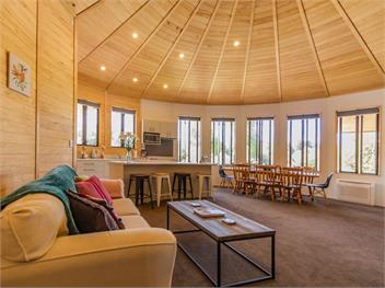 The Snowglobe (Bachcare) - Ohakune