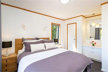 Lawn Cottages - Magnolia Cottage - Hastings