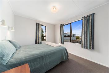 Rainbow Lake House (Bachcare) - Taupo Central