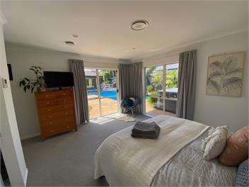 Papamoa beach house with pool and spa close to the beach - Papamoa beach