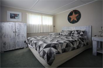 ABSOLUTE BEACHFRONT - Hawke's Bay