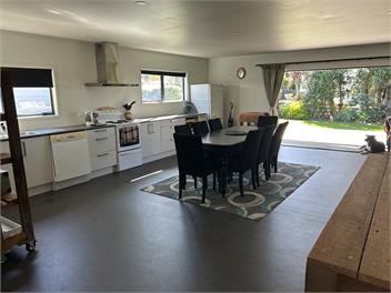 Hosts on the Coast Retreat 34 - Whitianga