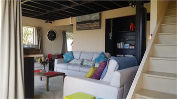 cliffs road farm cottage - TIMARU 7974
