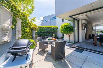 The Moorings Apartment 3 - Walk to the Lake! - Taupo