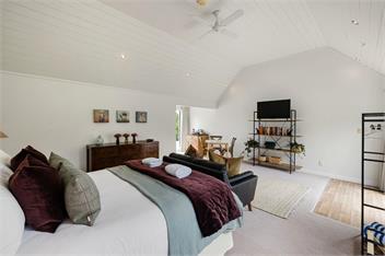 Hawthorn Cottage - Deluxe Private Guesthouse - Tamahere