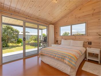 Kowhai Retreat (Bachcare) - Matarangi