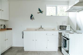 Loburn Bach Accommodation - 2 Individual Bach's - Featherston