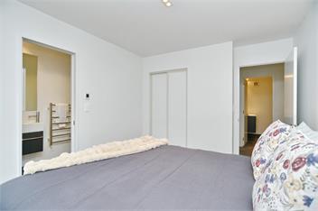 City Townhouse - 2BR Comfort, Private & Parking - Christchurch