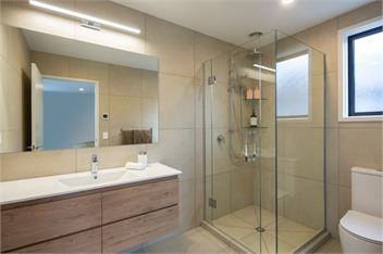 Golfers and Skiers Retreat (Bachcare) - Jacks Point