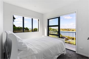 Estuary Views (Bachcare) - Auckland