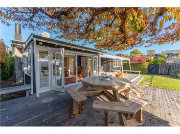 Waterside Bliss (Bachcare) - Taupo