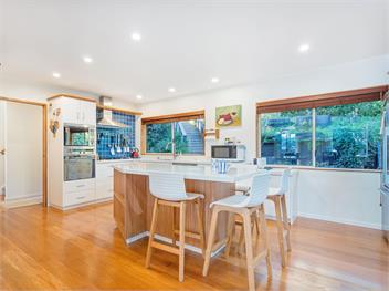 The Mount Paku Bach (Bachcare) - Tairua