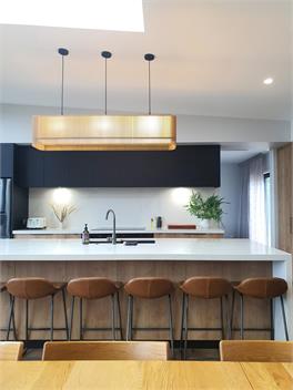 Spacious 4 bedroom city views - Gisborne