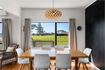 Reserve View Retreat (Bachcare) - Waihi Beach