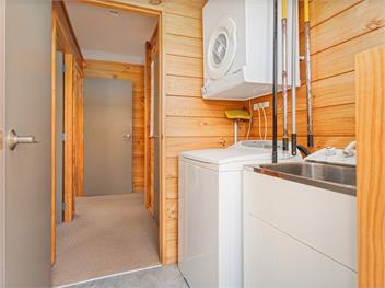 Family Tides Retreat (Bachcare) - Coromandel