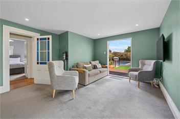 Poolside Villa on Dublin (Bachcare) - Martinborough
