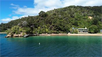 Aroha - Bythell's Bay / Spectacular Holiday Home for Families - Queen Charlotte Sound
