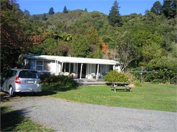 Bach in Little Ngakuta Bay, Marlborough/Kaikoura -