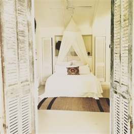 The Boat House- PRIVATE BEACH -