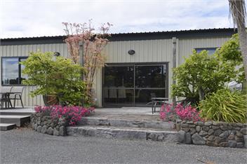 LAKE FRONT HOLIDAY HOME. - Rotorua